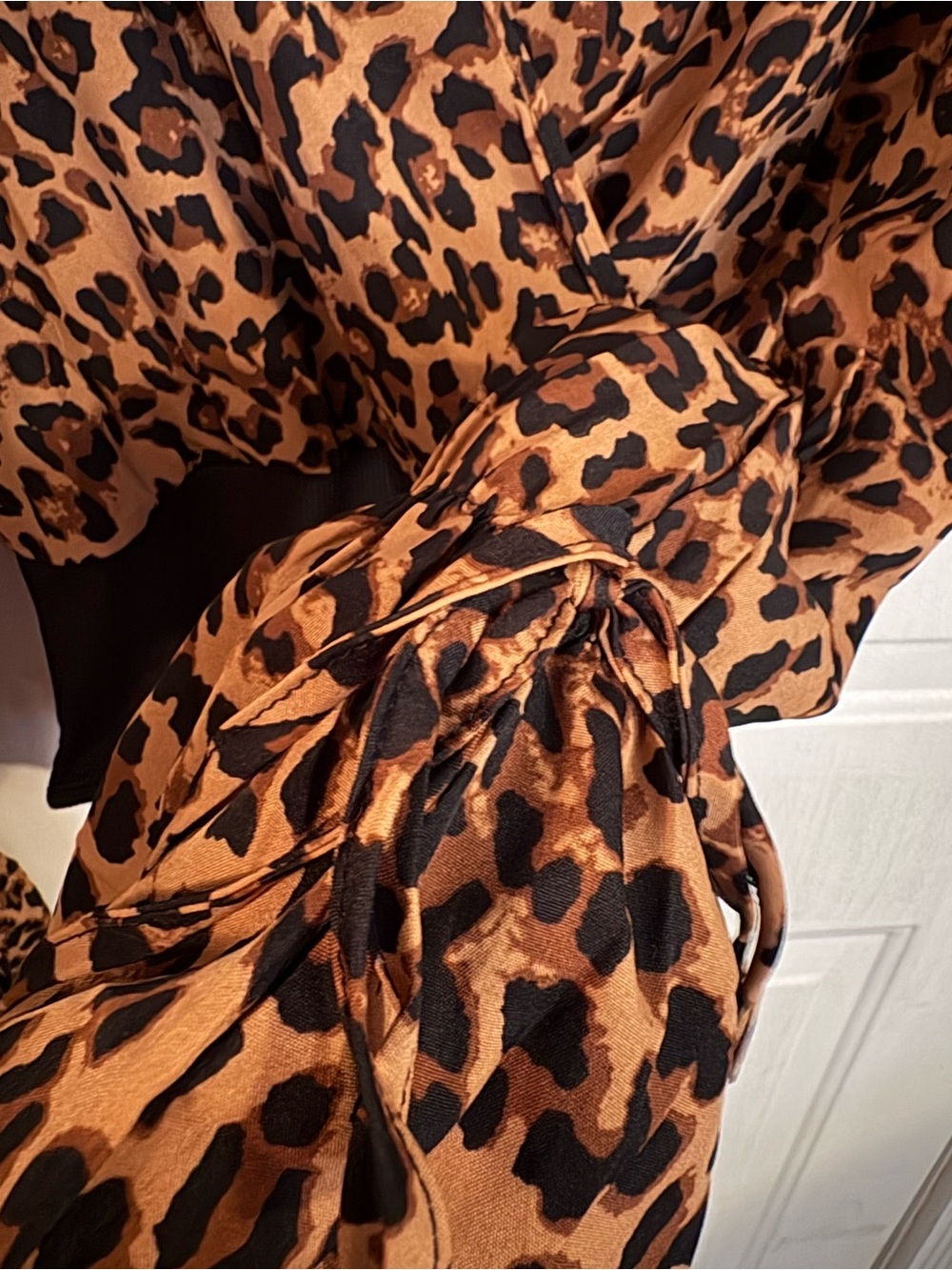 NWT Leopard Print Long Sleeve One-Piece Bodysuit - Brown/Black - Picture 5 of 8